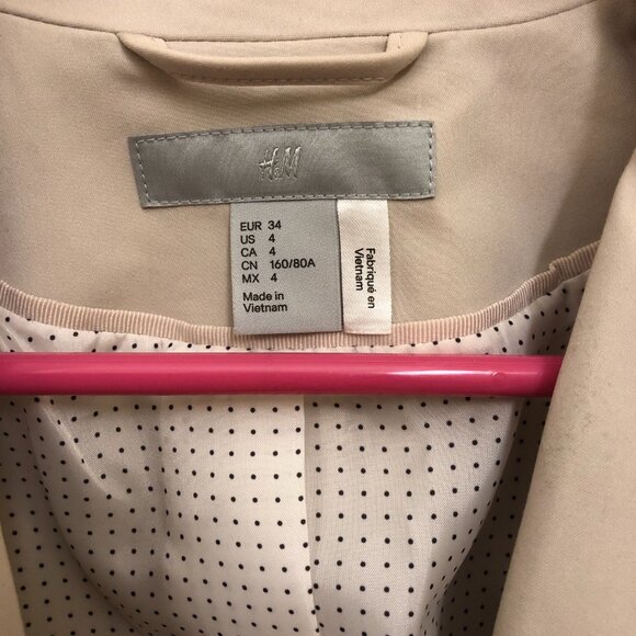 H&M cream fitted blazer - Size 4 - Picture 5 of 6